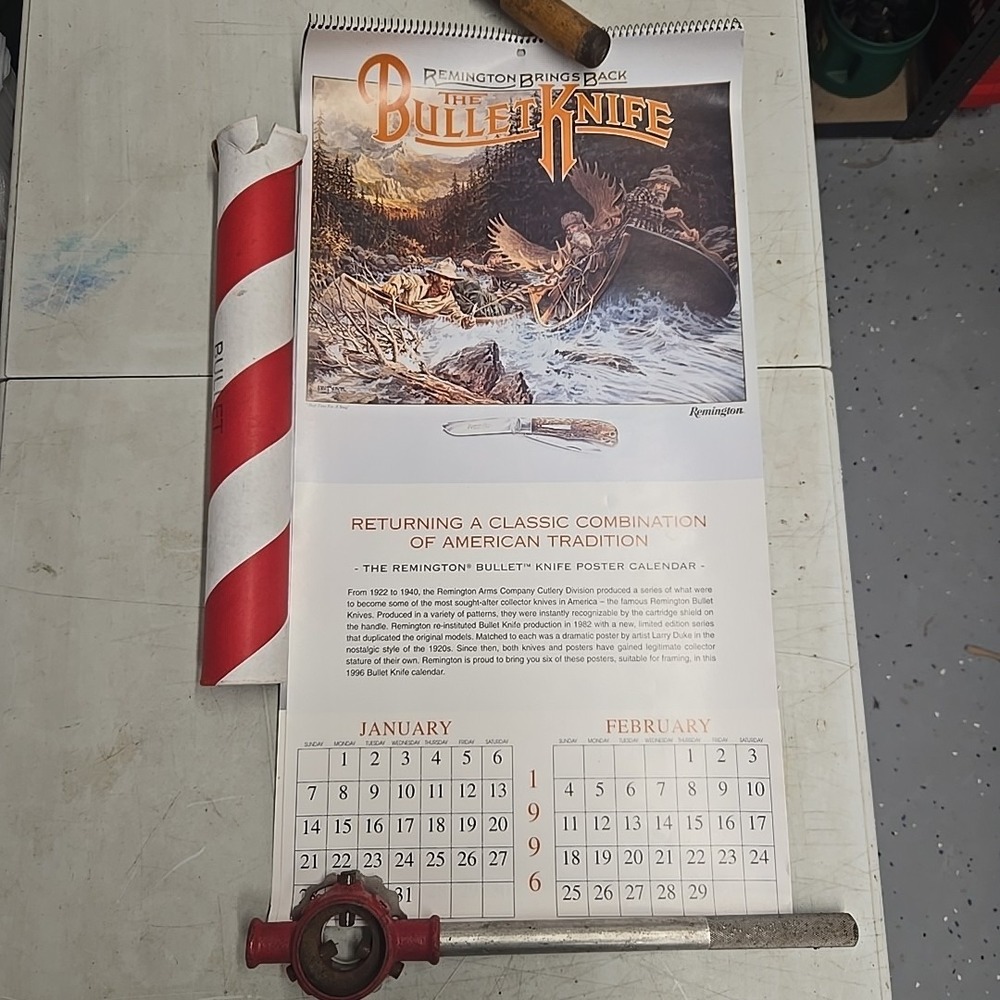1996 Remington Bullet Knife Mini Trapper Calendar 30x20‎